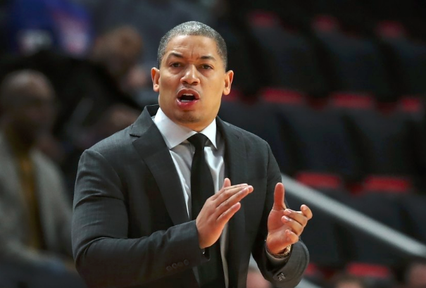 球盟会官方-皮耶罗欧洲杯决赛失单刀